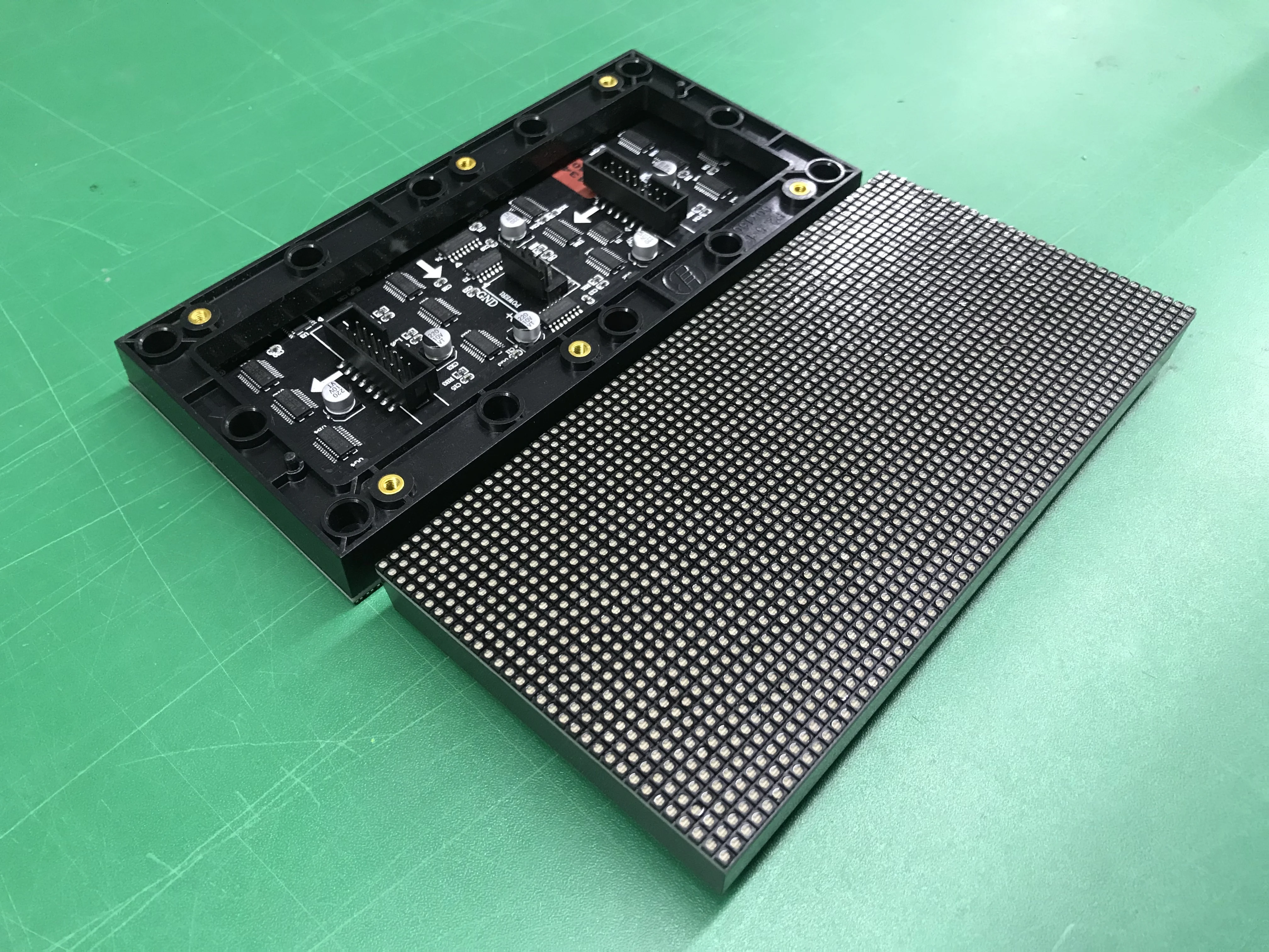 Заводская Высококачественная точечная матрица RGB P2.5 светодиодный модуль 80x160 мм