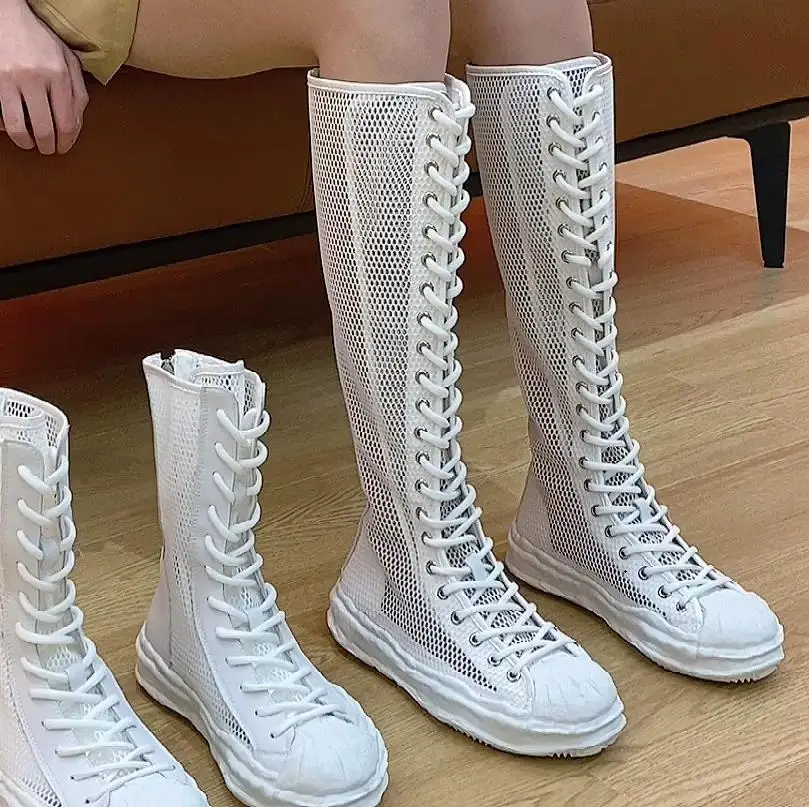 

Новые летние тонкие ботинки с перекрестной шнуровкой спереди, дышащие индивидуальные ботинки с сетчатой поверхностью, ботинки мартинсы на ...