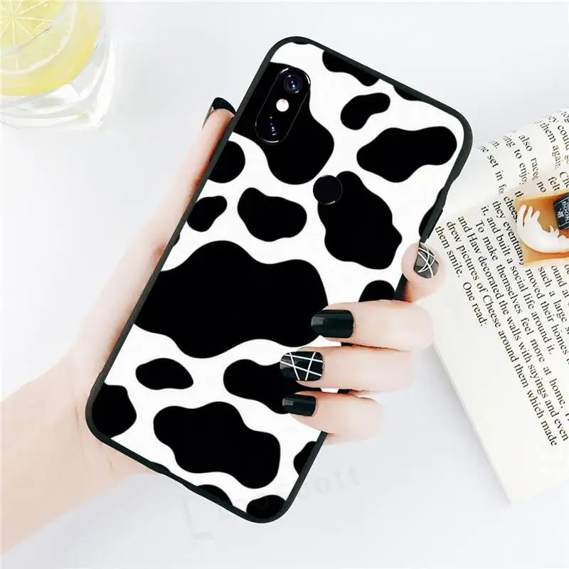 

Cow Milk Black White Phone Case black For Xiaomi Redmi mi note 7 8t 9 9t 9s 8 10 10t 11 pro lite K20 max 3