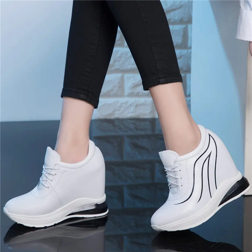 

Lace Up Punk Trainers Women Genuine Leather Wedges High Heel Walking Ankle Boots Female Round Toe Platform Pumps Casual Shoes