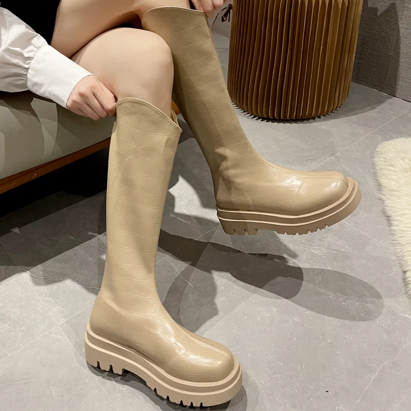 

Women Round Head Fashion Casual Chelsea Boots 2022 Winter New Platform Back Zipper Square Heel Mid Heel Women's Motorcycle Boots