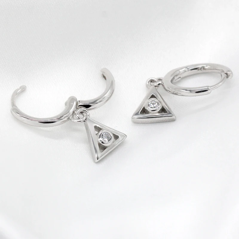 Настоящее чистое серебро 925 пробы Ослепительный CZ клубок геометрические модные