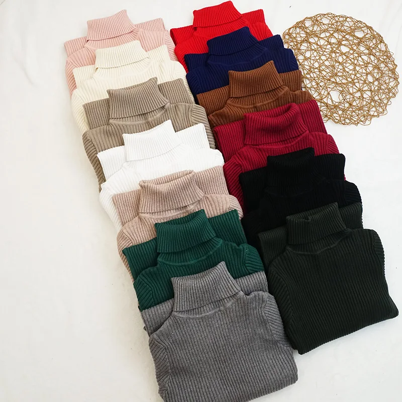 Женское трикотажное платье-свитер с высоким воротником и длинным рукавом |