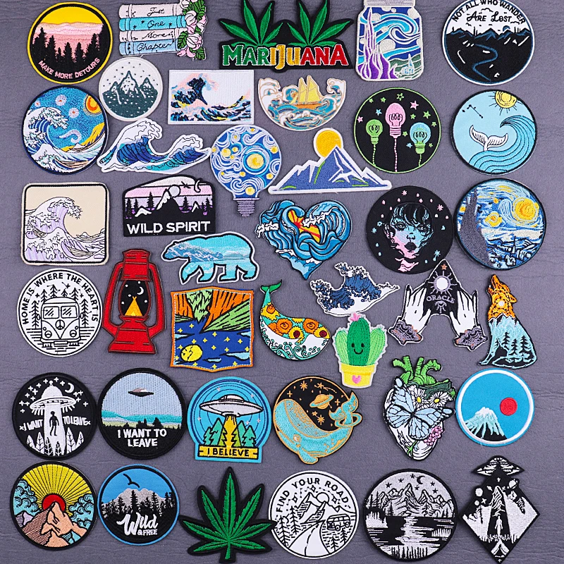 

DIY Outdoor Mountain Embroidered Patches For Clothing Applique Iron On Patches On Jeans Clothes UFO Patch Traveler Badges Stripe