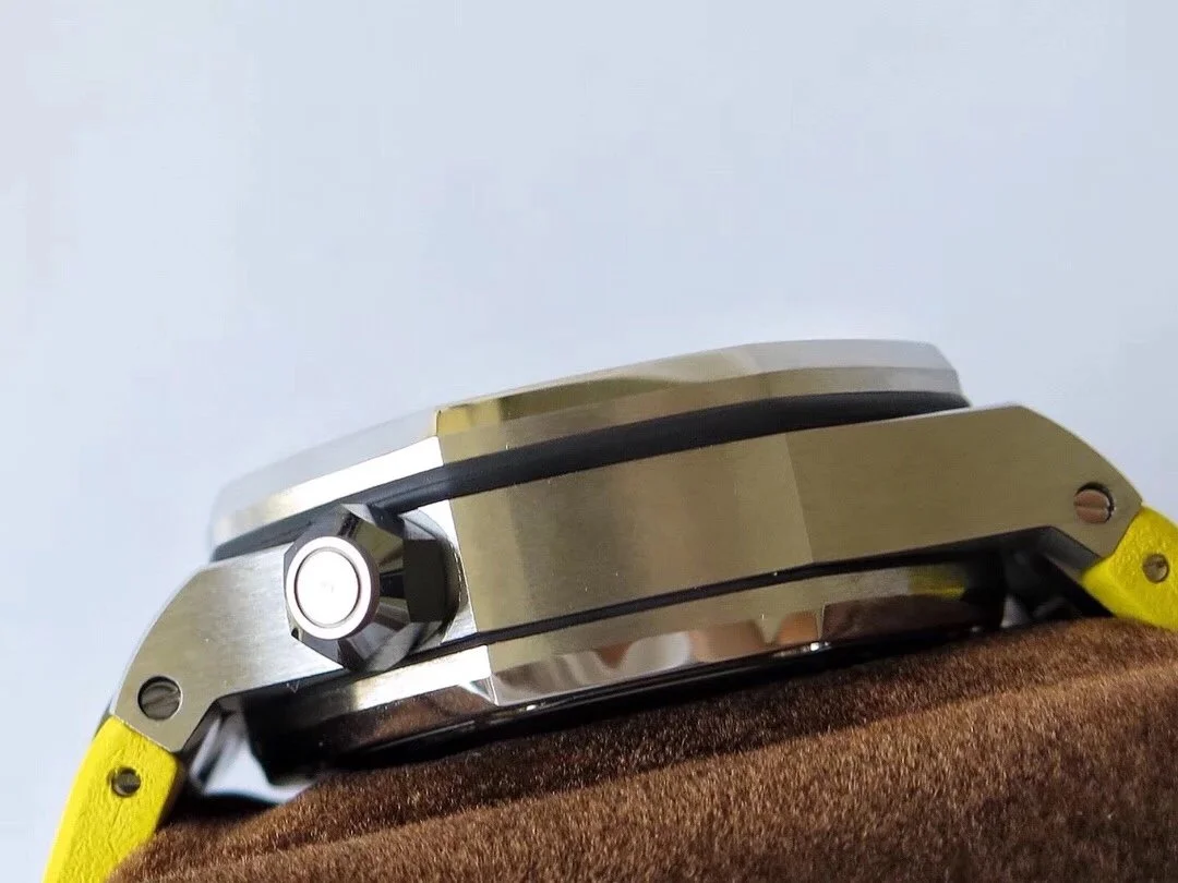 

Replica Men's Watches AP Oak Series 26703ST.OO.A051CA.01 Yellow Dial Chronograph Automatic Mechanical Top Brand Watch Hot-sale