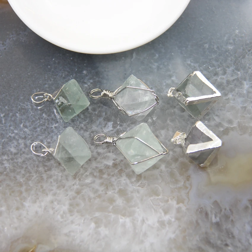 

1pcs Natural Green Fluorite Tiny Pyramid Pendants Quartz Crystal Silvery Necklace For DIY Jewelry Earring Making Accessories