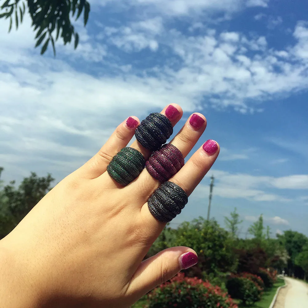 Роскошный широкий штабелируемые в виде геометрических фигур Красный Корень Zironia