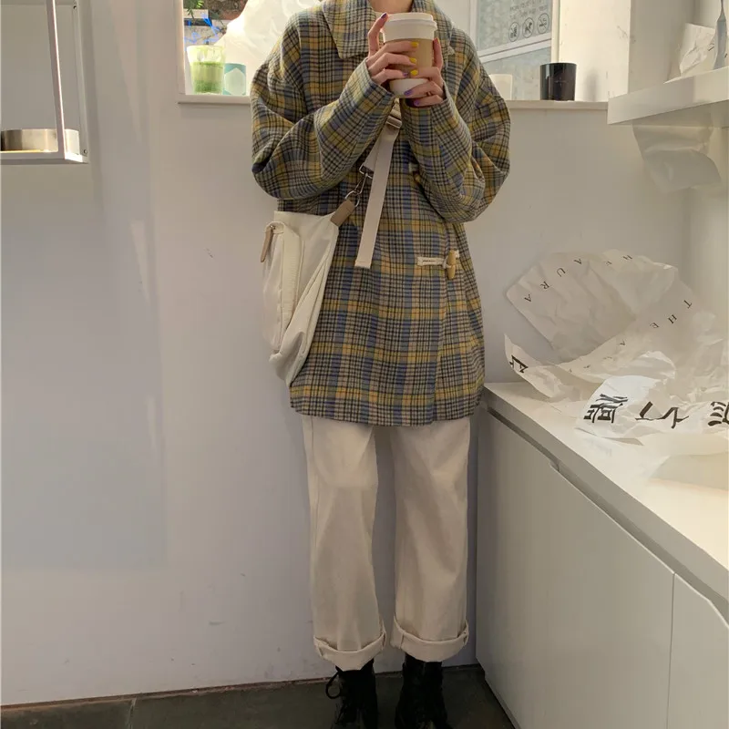 

Women Autumn Winter Slanted Horn Buttons Short Plaid Woolen Jacket Coat Long Sleeve Turn-down Collar Loose Overcoat Outwear