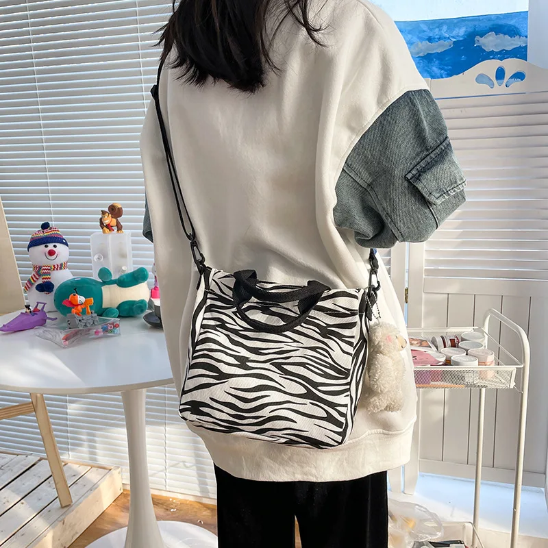 

Cow Leopard Zebra For Youth Girls Simple Versatile Bag Canvas Shoulder Bag Women Animal Pattern Casual Crossbody Handbags
