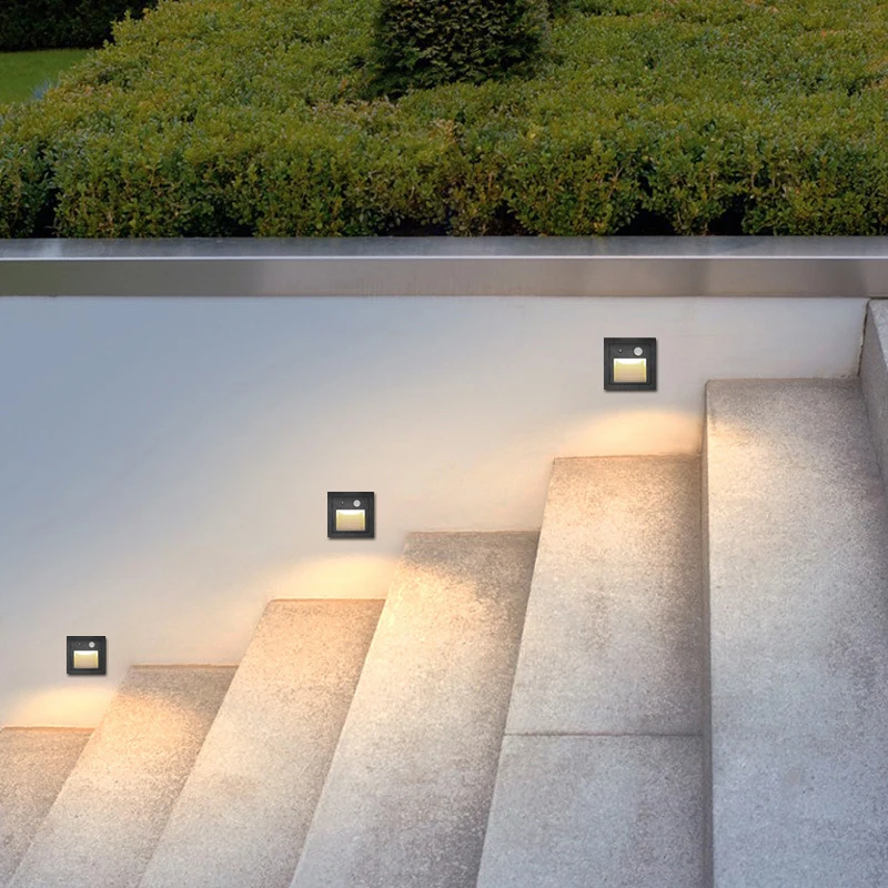 Светодиодный светильник для лестницы с датчиком движения внутренний/наружный