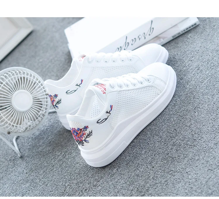

Women Flat Mesh Vulcanized Summer Ladies Embroidered Lace Up Walking White Shoes Female Fashion Breathable Casual Footwear 785