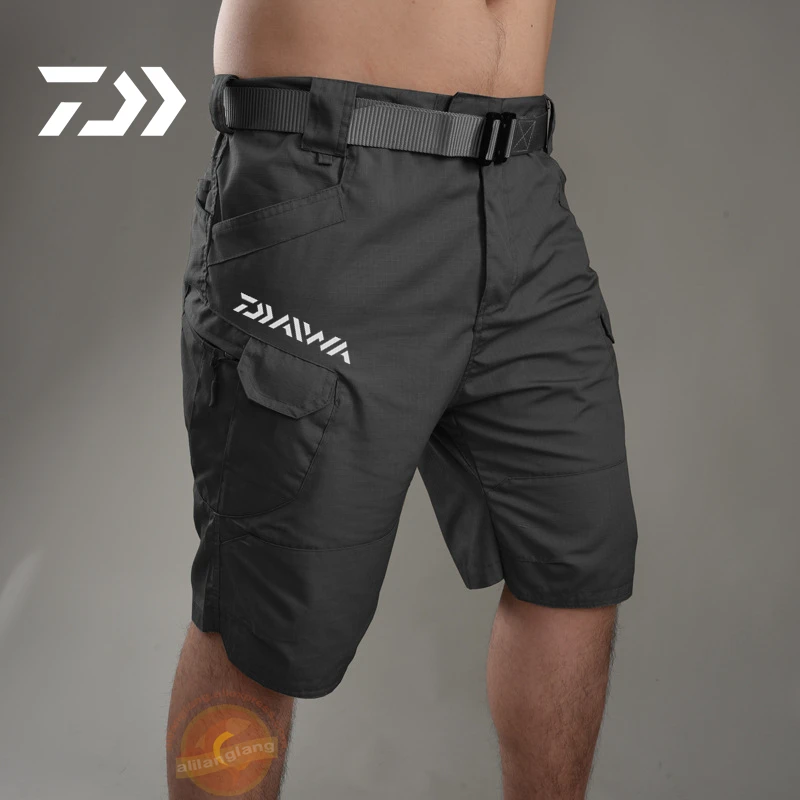 

2021 Summer New Daiwa Camouflage Fishing Cargo Shorts Men Casual Cotton Overalls Pants Fashion Loose Big Size Men Fishing Pants