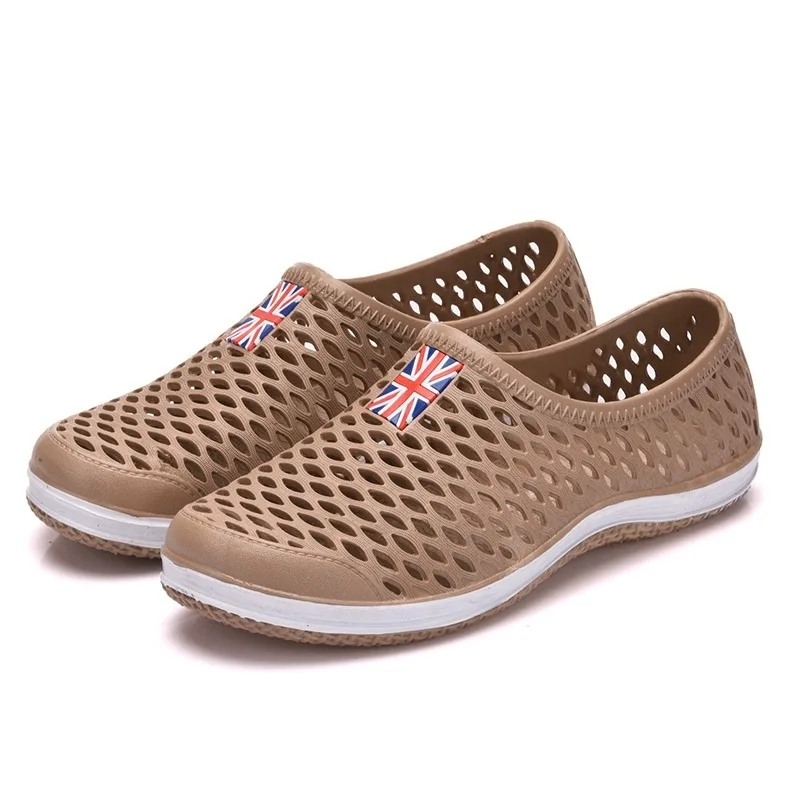 

Sandals Unisex Clogs Garden Shoes Light Slip-on Jelly Shoes Slippers Women Men Beach Water Shoe Soft Flat Platform Sandals