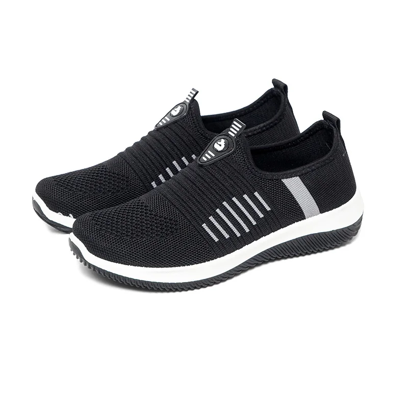 

Mesh Soft Breathable Anti Slip Large Sports Shoes Red Black Pink Sneakers Women's Flat Shoes Knitted Casual Vulcanized Shoes