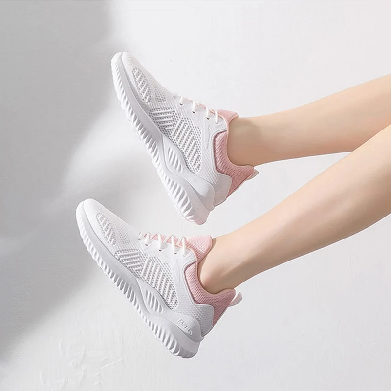 Женские кроссовки Вулканизированная подошва сетчатые дышащие на шнуровке