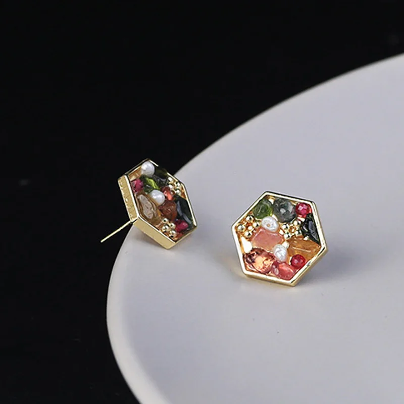 

Женские серьги-гвоздики из натурального камня, с пресноводным жемчугом