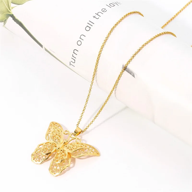 

Fashion Stainless Steel Necklace Gold Color Butterfly Hollow Animal Pendants Chains Collar For Women Girl Party Club Jewelry