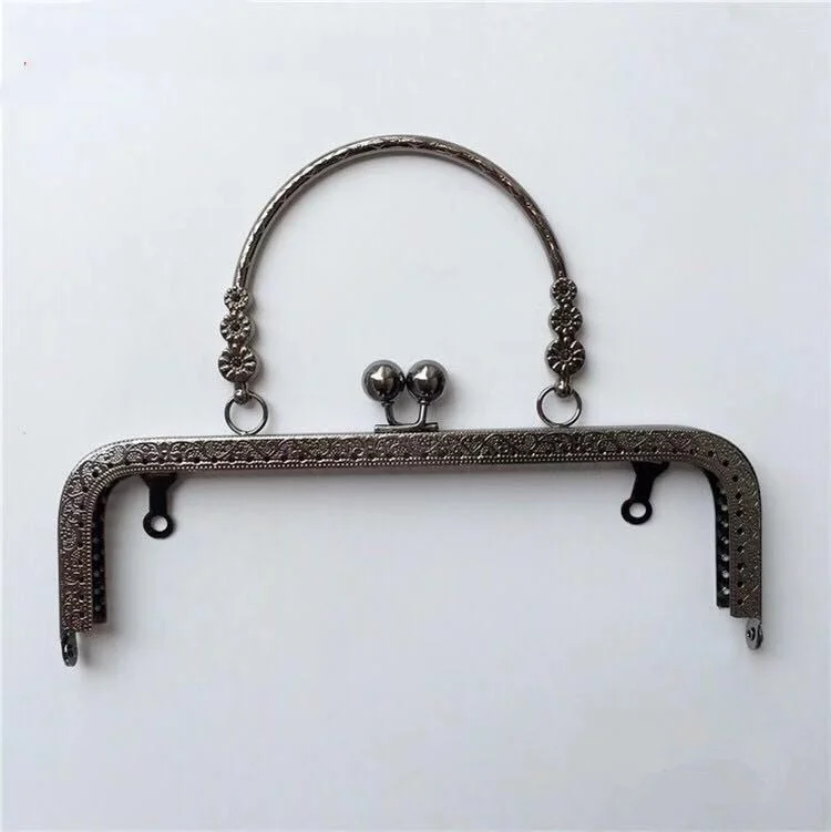 Прямая рамка для кошелька с накатанными краями 20 см Женская металлическая