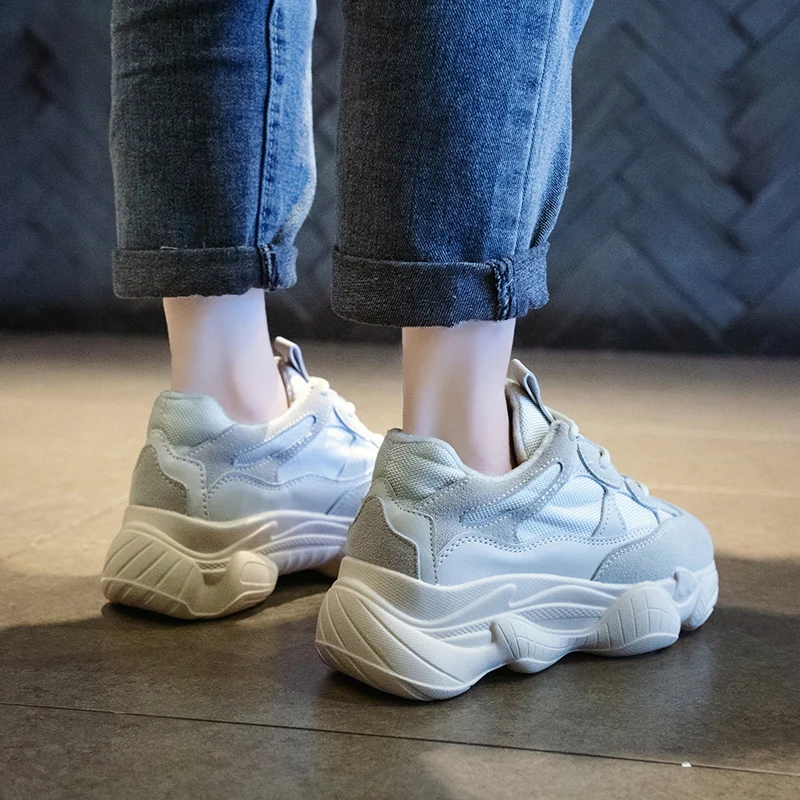 Обувь для папы дышащие женские кроссовки на массивном каблуке Новинка 2019 года