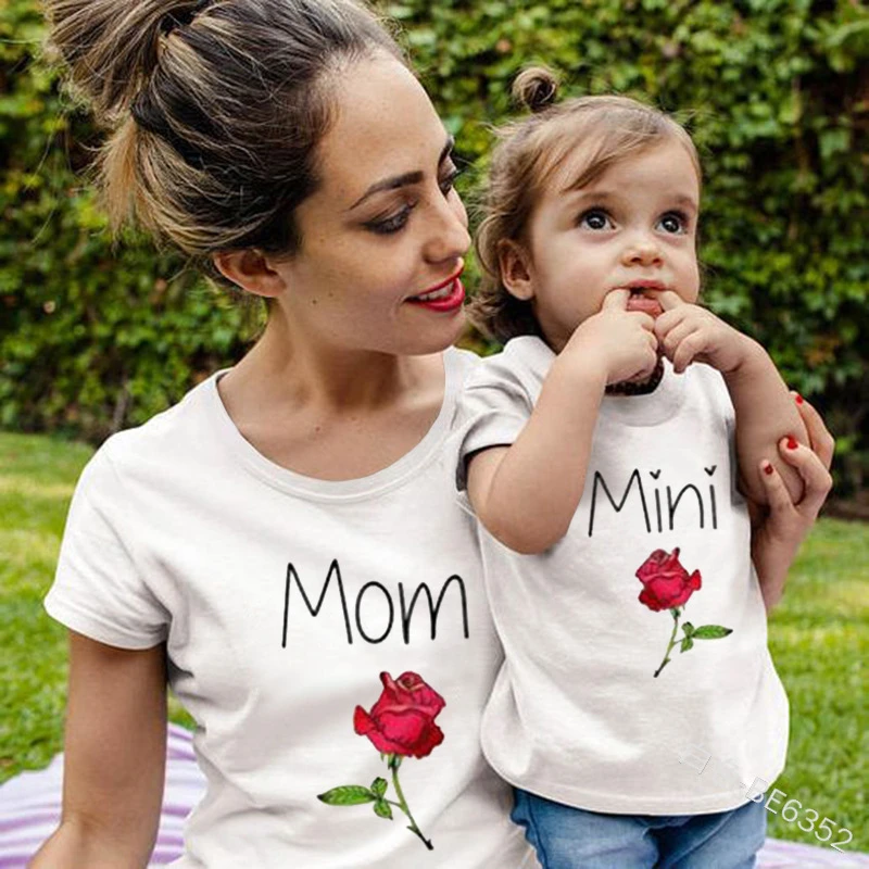 LILIGIRL/футболка с принтом розы для мамы и дочки одежда одинаковые комплекты семьи