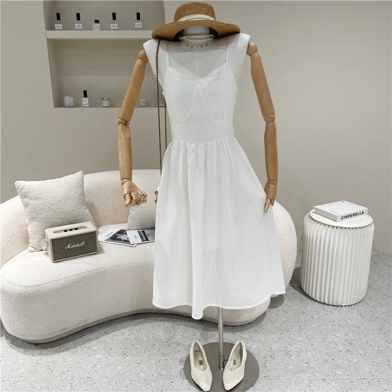 

Women's Spring Summer 2021 Fashion White V-Neck Medium length suspender dress
