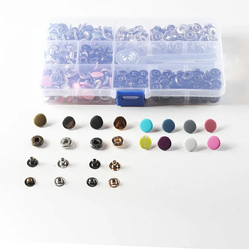 

Новая распылительная краска, металлическая панель 12,5 мм, 8 цветов, 633 кнопки, металлическая панель из нержавеющей стали, пальто, пуховик, заще...