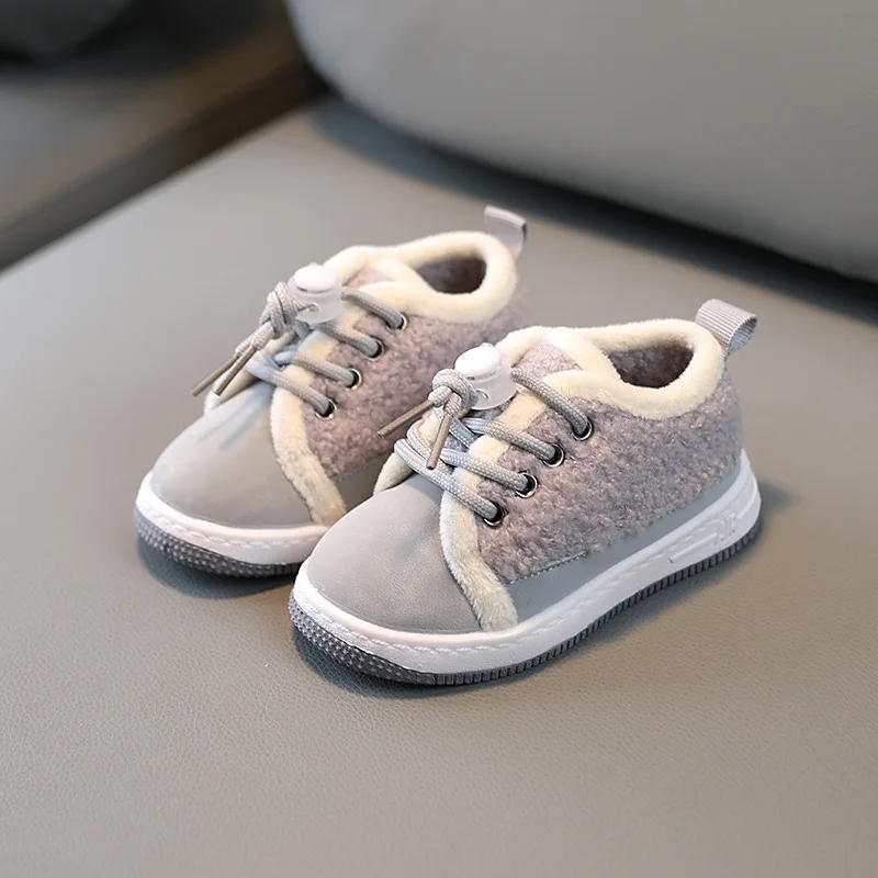 Симпатичные Детские кроссовки из флока 2021 красивые белые бархатные для девочек