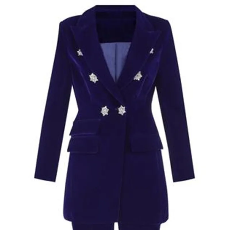 Костюм женский бархатный с глубоким V-образным вырезом | Женская одежда