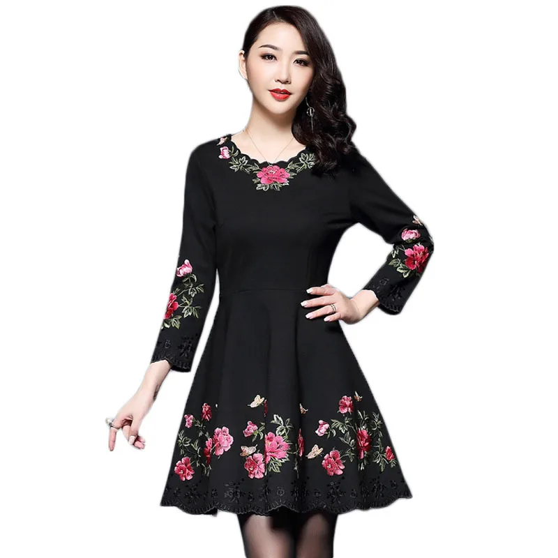 

Autumn and winter new middle aged mother's dress ethnic style embroidery Chinese style dress large women's dress
