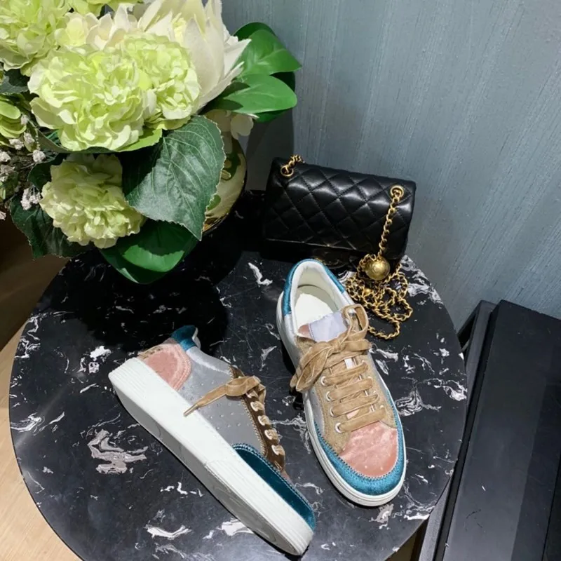 

Women Sneakers 2020 New Collection Mixed Colored Velvet Breathable Sport Shoes Women Lace Up Flats Running Shoes For Fall Winter