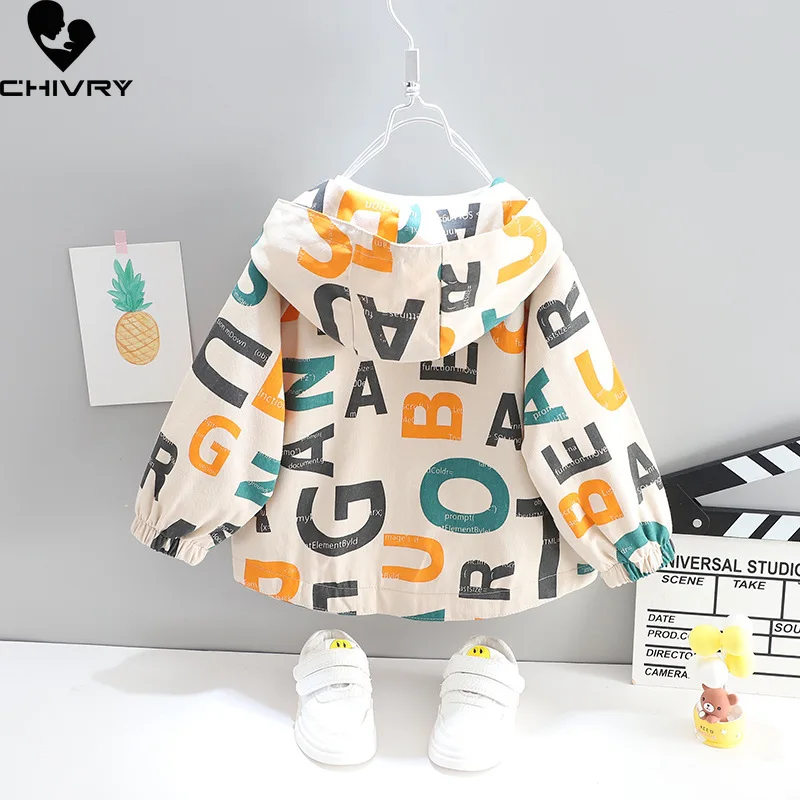 Nuevo 2021 Oto&ntilde;o de las muchachas del beb&eacute; abrigo ni&ntilde;os chaqueta ni&ntilde;os prendas de vestir exteriores con capucha moda letra linda de la historieta impresi&oacute;n cremallera chaquetas ropa-4