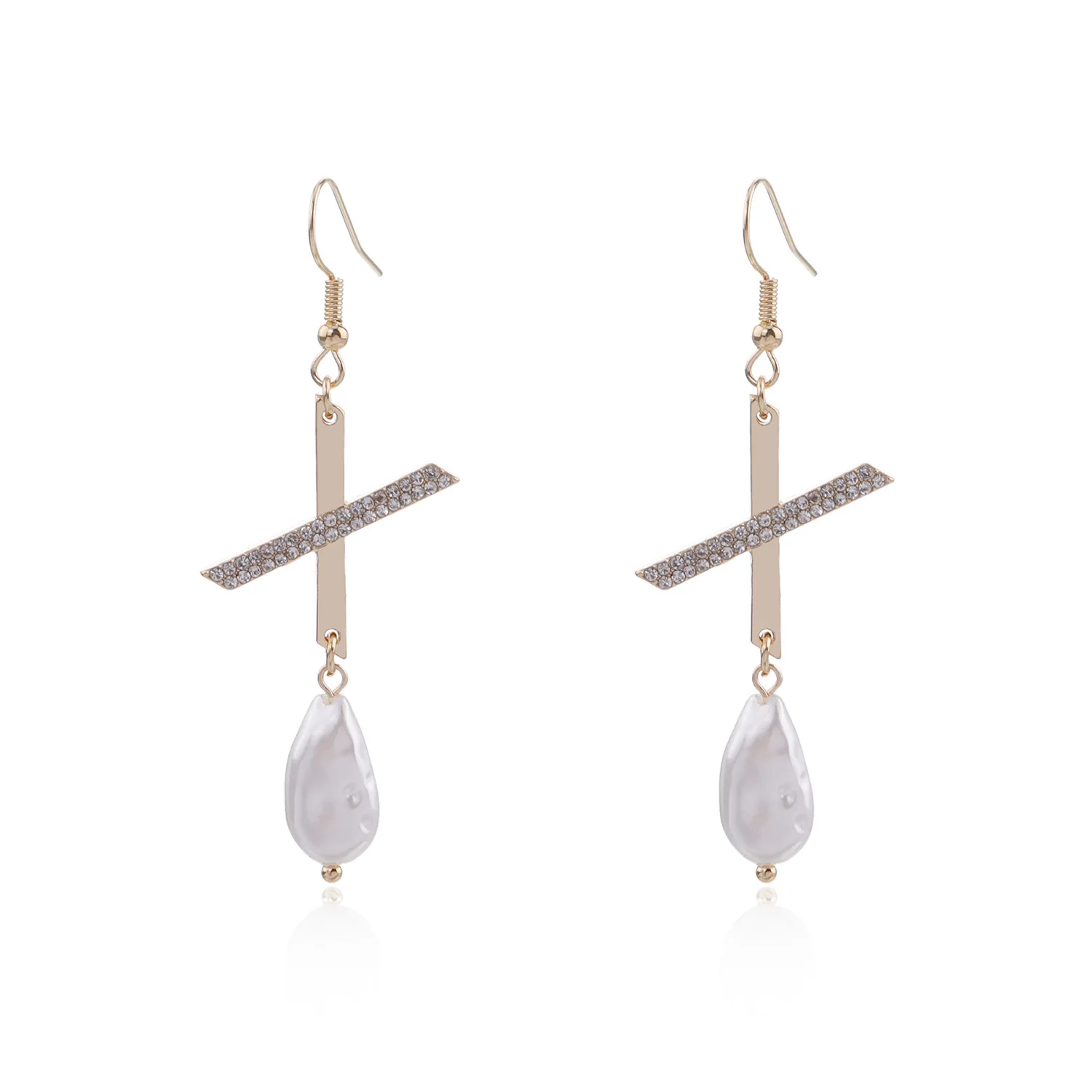 

Symmetrical Letter Pearl Pendant Earrings Female Creative Alloy Trend Exaggerated Earrings