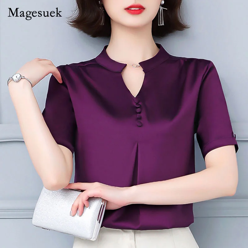 

2021 Summer Short Sleeve Casual Elegant Ladies Tops Fashion Women Tops Solid Office Lady Button V-neck Women Clothing 5379 50
