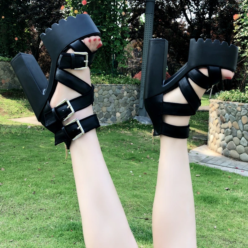 

Hot selling hollow out sandal new black chunky heels sweet Korean women's shoes ultra high heels fish mouth show shoes 15CM