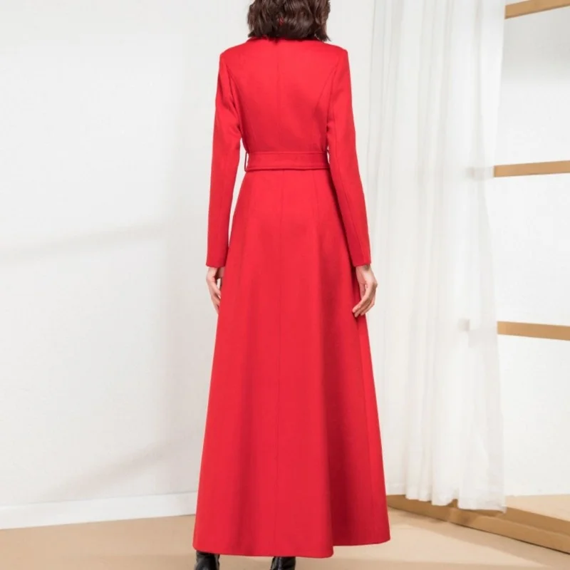 Длинное зимнее шерстяное пальто женское элегантное двубортное с лацканами