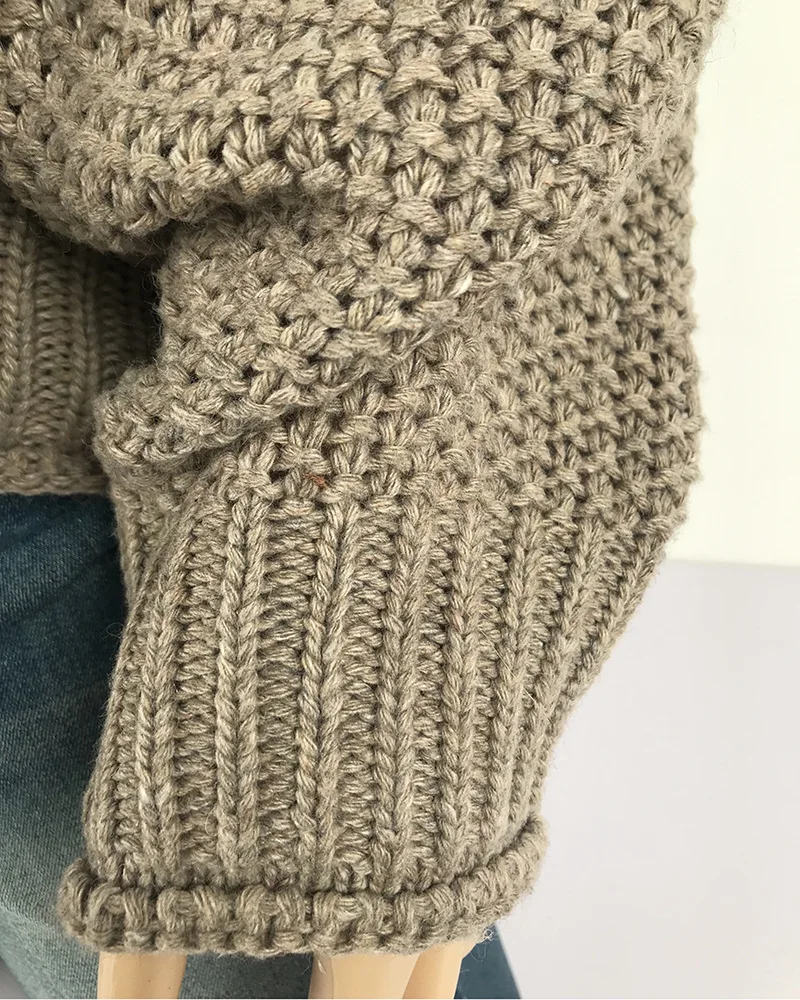 Женская водолазка свободного кроя с рукавом летучая мышь | одежда