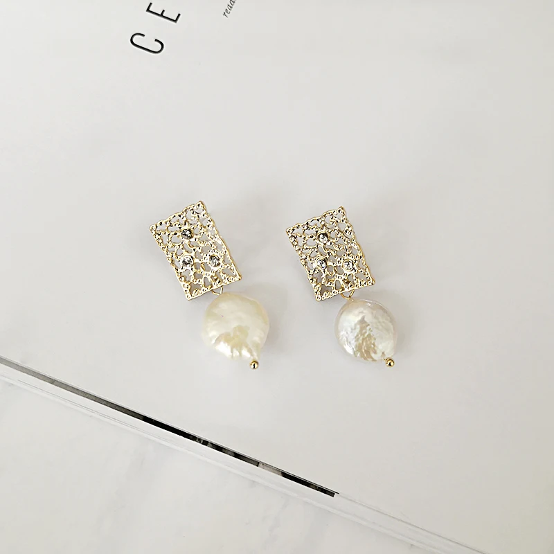 Peri'sBox сетчатые полые квадратные геометрические серьги Украшенные маленькие серьги из горного хрусталя для женщин натуральные пресноводные жемчужные серьги