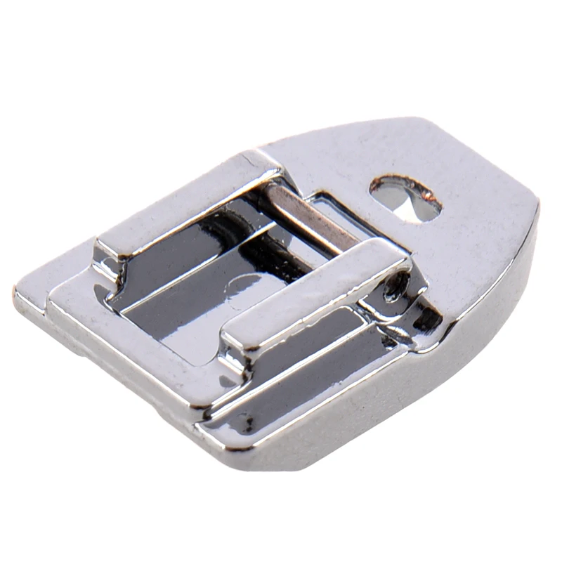 

Невидимая лапка на молнии