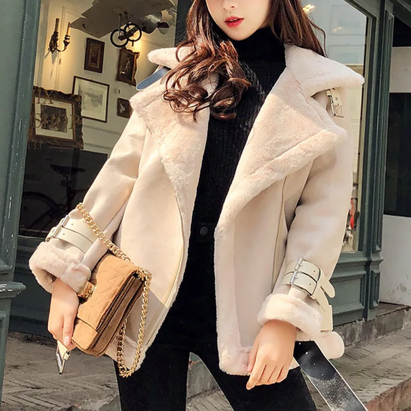 

Женская короткая куртка из искусственной замши, с поясом