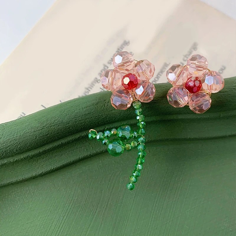 

2021 New contracted sweet Resin flowers Women earrings joker Korean temperament fashion Stud earrings Jewelry