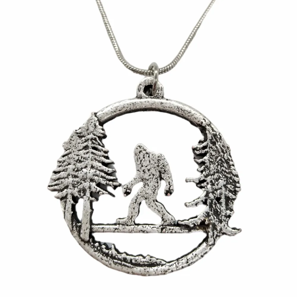 

Ностальгия Бигфут змея цепь ожерелье подвеска сосна дерево в горах Кемпинг ювелирные изделия