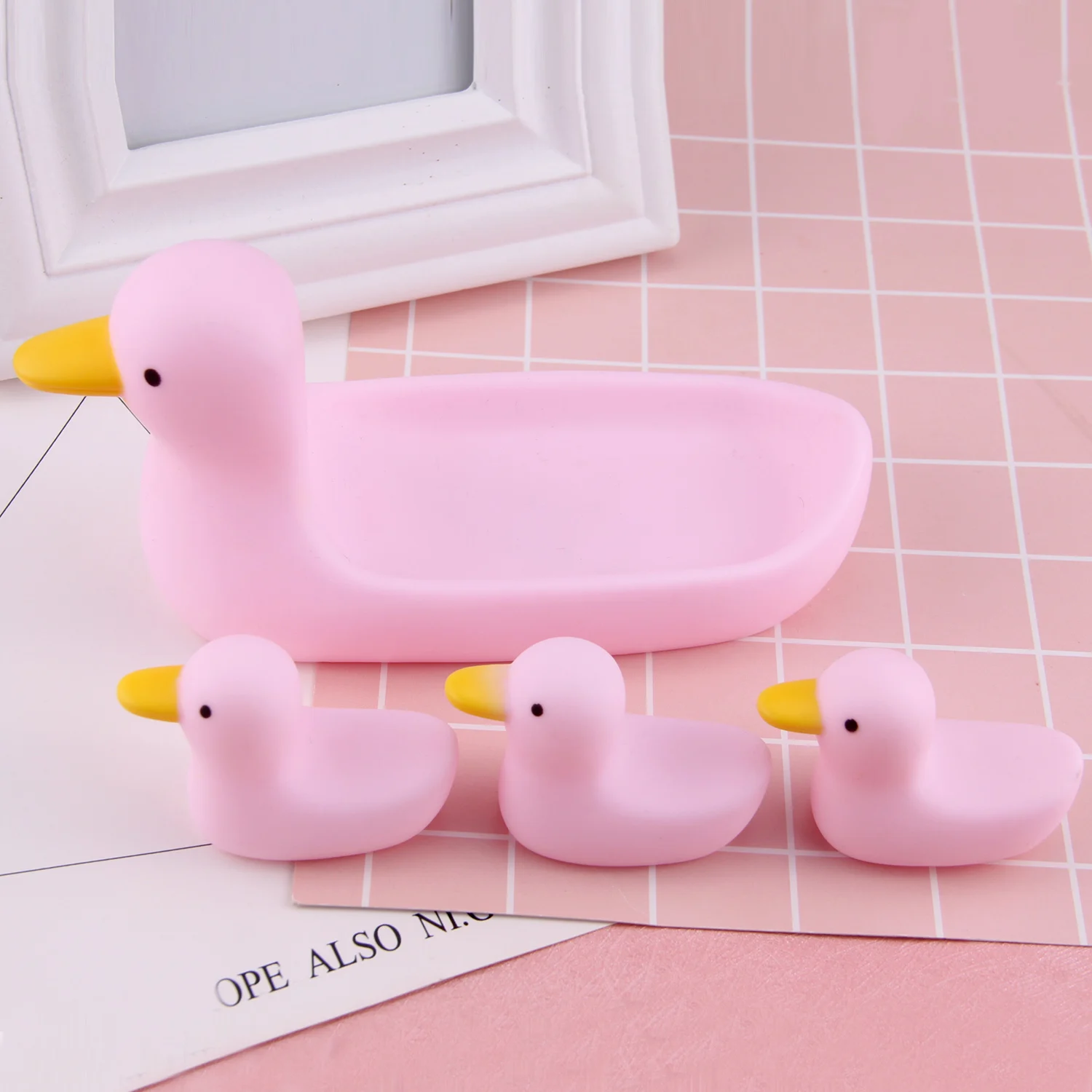 4PCS Cute Cartoon Duck Squeeze Squeaky Bath Toy Sound Floating Animal Swimming Water Play Toys For Baby | Игрушки и хобби