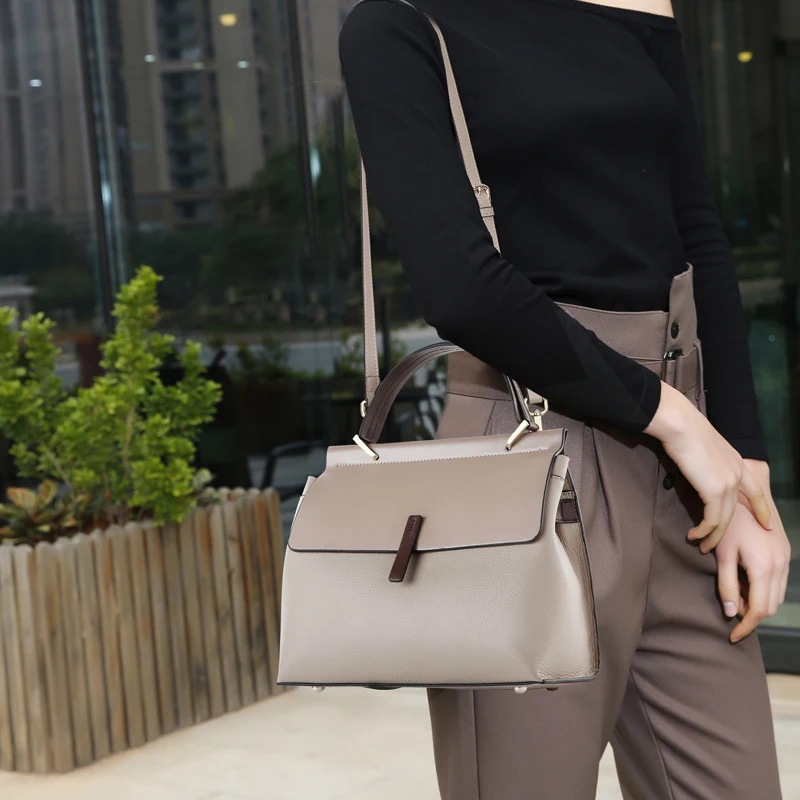 

Сумка из натуральной воловьей кожи, новинка, вместительный женский мессенджер, сумка на одно плечо, кошельки и сумочки, Роскошный дизайнерс...