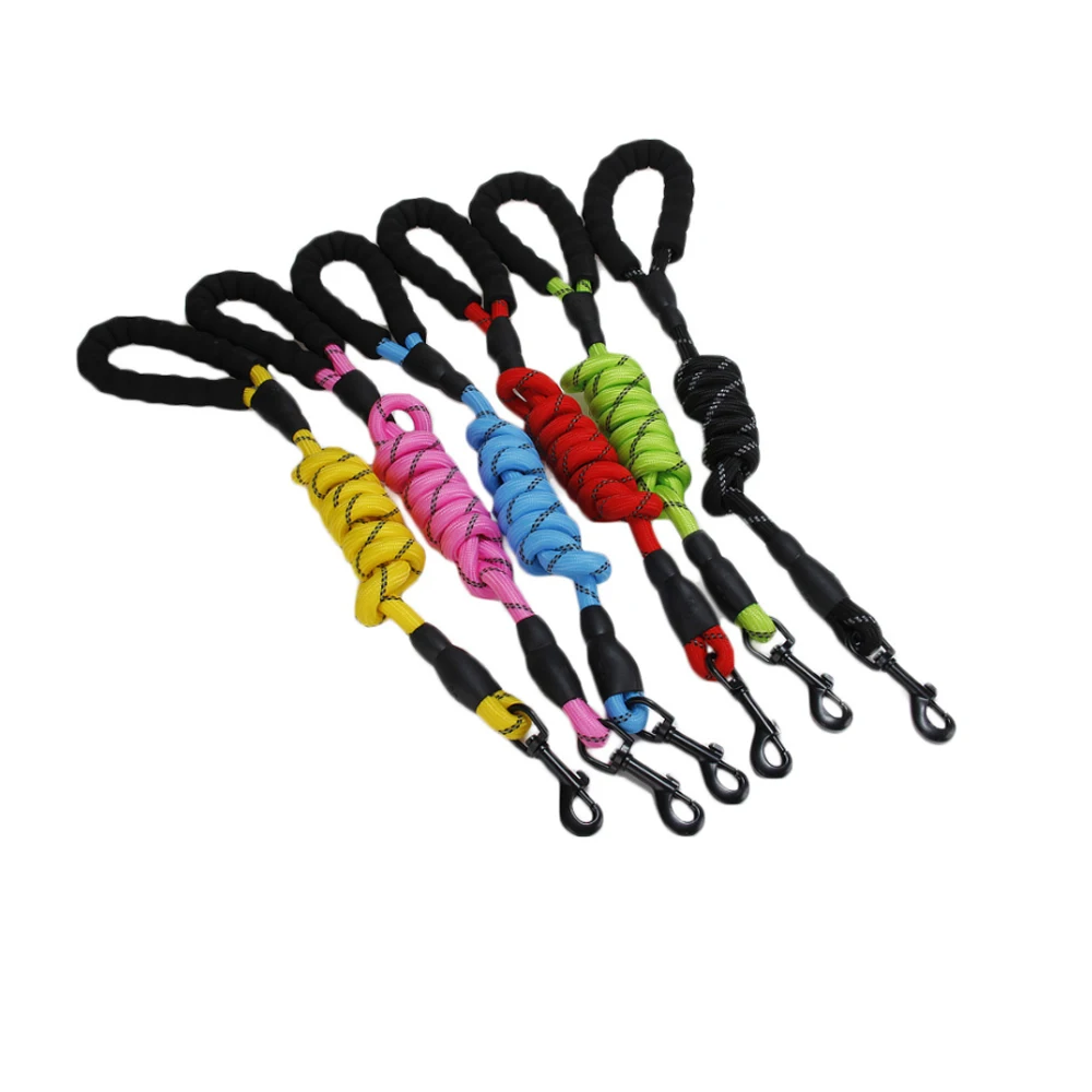 Эластичный поводок для собак 1 шт. прочный нейлоновый цветной прогулок кошек и