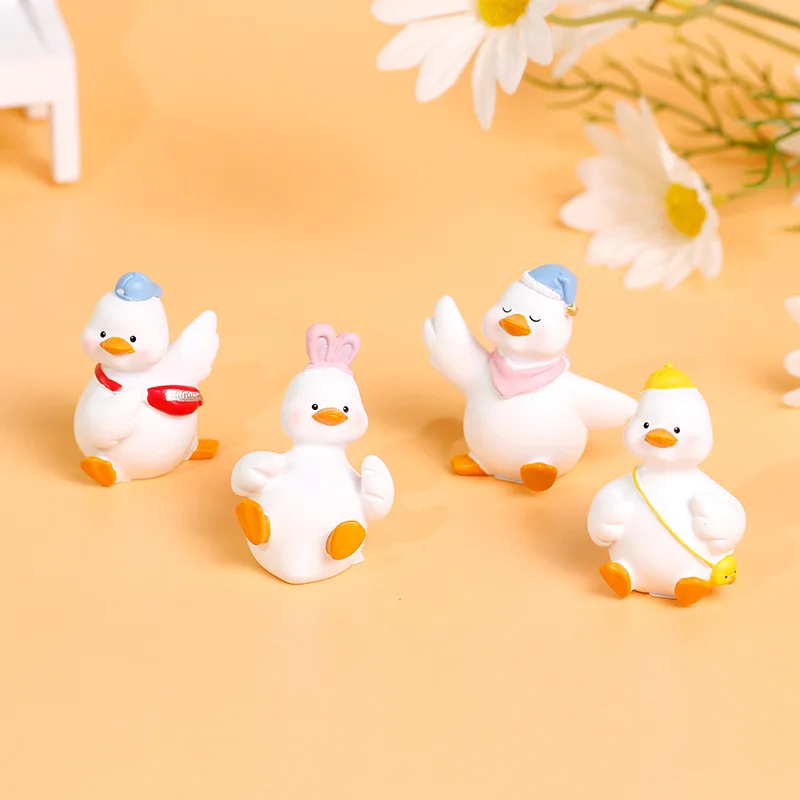 

Kawaii Home Room Decor Creative Resin Crafts Cute Cartoon Mini Duck Ornaments Desk Car Accessories Pato Miniature Figurines