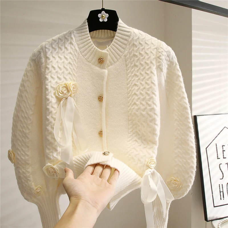 

Milky White Knitted Cardigans Female Coat 2021 New Autumn Winter Fashion Lazy Wind Out Wear Women Sweater O-neck Single-breasted