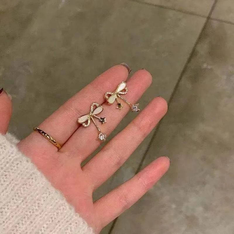 

Elegant and Wweet Girl‘s Bow Zircon Gold Earrings For Woman Fashion Korean Jewelry Student New Year Party Gift Unusual Earrings