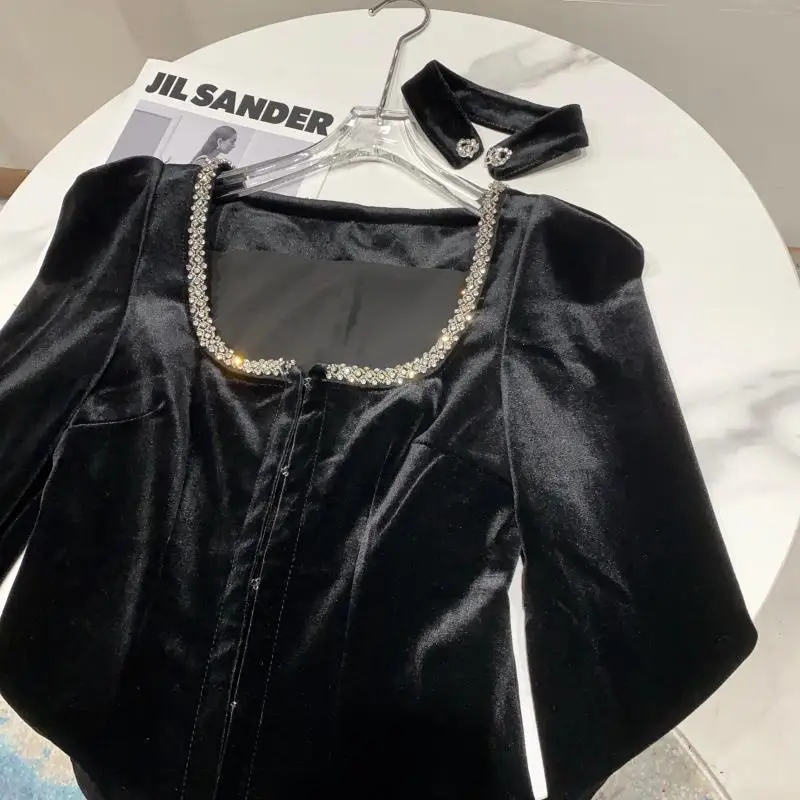 

2021 Spring New Rhinestone Low-Cut Collar Dark Velvet T-shirt Shirts for Women Tops Full Sleeves