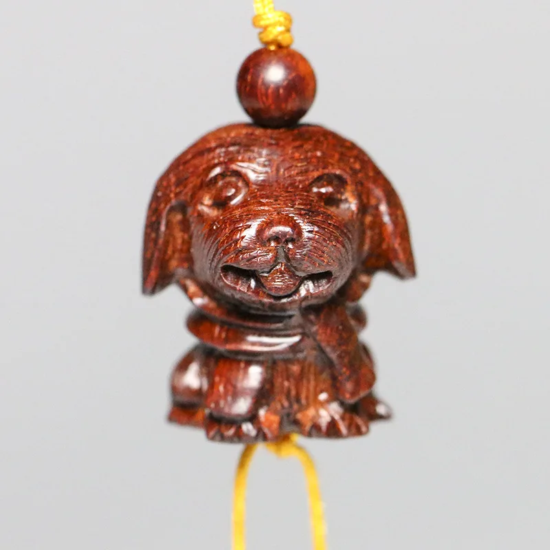 

Small leaf red sandalwood year of the dog mascot Wangcai mobile phone pendant keychain Wangcai car key pendant cute lanyard
