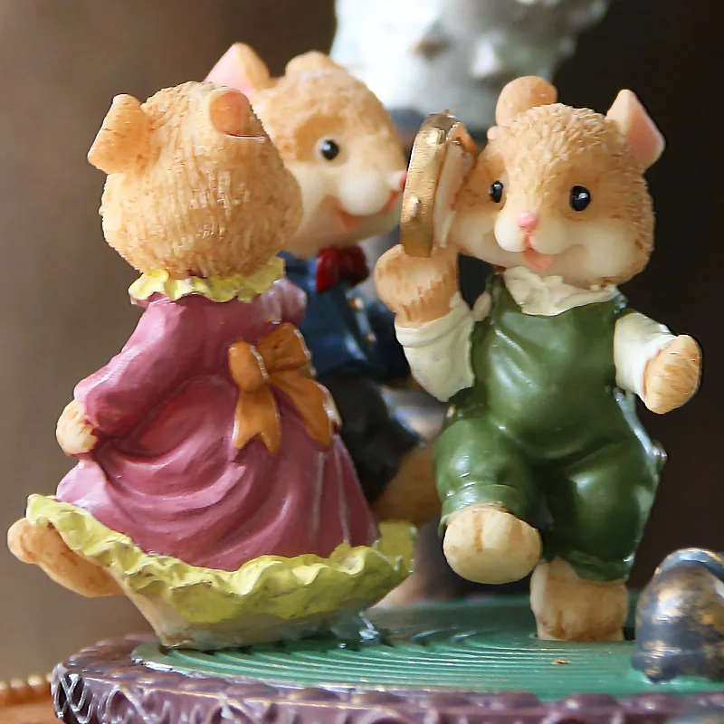 Винтажная музыкальная шкатулка граммофон рождественский подарок БелКА для